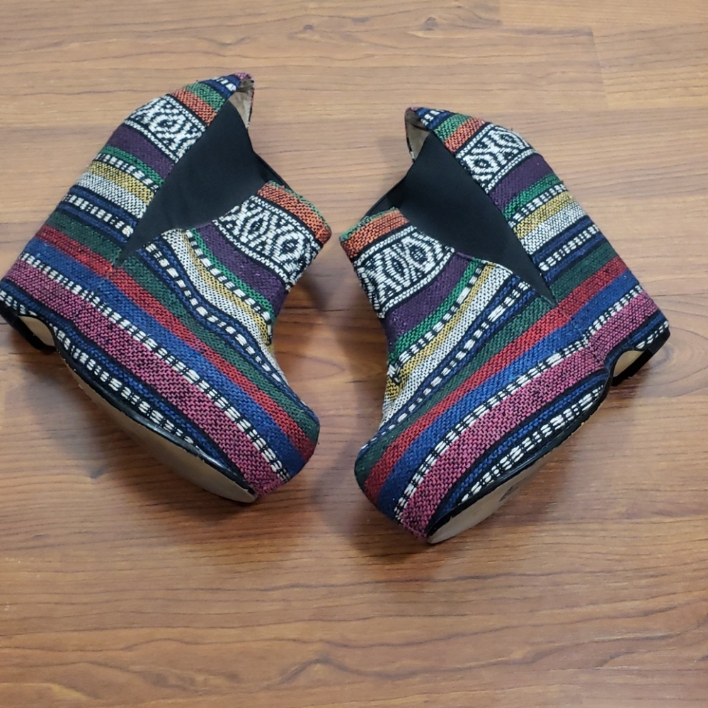 Senso Diffusion Aztec Print Platform Booties Sz 8 - image 5